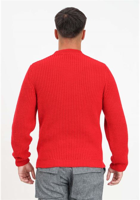 Maglione girocollo rosso da uomo IM BRIAN | MA3023010